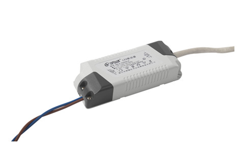 華輝照明專業LED筒燈廠家,標準的流程與質檢程序確保COB筒燈質量穩定如一。 華輝照明專業LED筒燈廠家,標準的流程與質檢程序確保COB筒燈質量穩定如一。