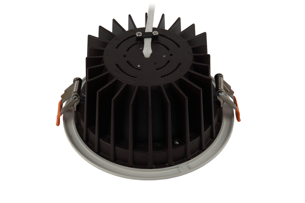 華輝照明專業(yè)LED筒燈廠家,標(biāo)準(zhǔn)的流程與質(zhì)檢程序確保COB筒燈質(zhì)量穩(wěn)定如一。 華輝照明專業(yè)LED筒燈廠家,標(biāo)準(zhǔn)的流程與質(zhì)檢程序確保COB筒燈質(zhì)量穩(wěn)定如一。