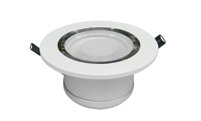 華輝照明LED筒燈驅動為恒流隔離外置驅動，便于安裝維護，與光源板實現完美匹配。