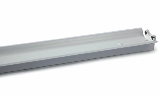 華輝照明日光燈支架,led燈管支架,一體化支架,燈管支架廠家廣泛應用于寫字樓、辦公室、會議室等各類室內照明工程。 華輝照明日光燈支架,led燈管支架,一體化支架,燈管支架廠家廣泛應用于寫字樓、辦公室、會議室等各類室內照明工程。