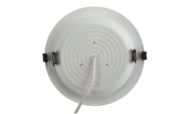 華輝照明專業(yè)LED筒燈廠家,標(biāo)準(zhǔn)的流程與質(zhì)檢程序確保COB筒燈質(zhì)量穩(wěn)定如一。 華輝照明專業(yè)LED筒燈廠家,標(biāo)準(zhǔn)的流程與質(zhì)檢程序確保COB筒燈質(zhì)量穩(wěn)定如一。