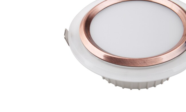 華輝照明專業生產LED筒燈,COB筒燈,全國行業領先,服務過全國各類工程達2000家。 華輝照明專業生產LED筒燈,COB筒燈,全國行業領先,服務過全國各類工程達2000家。