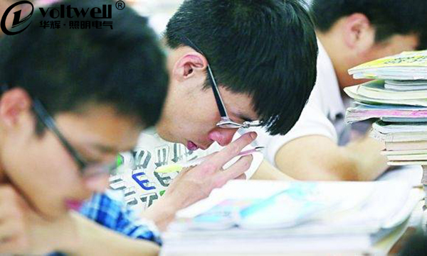 華輝照明最全的教室照明設(shè)計(jì)現(xiàn)狀及應(yīng)用解析 華輝照明最全的教室照明設(shè)計(jì)現(xiàn)狀及應(yīng)用解析