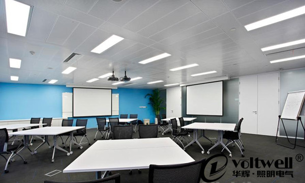 LED集成吊頂面板燈